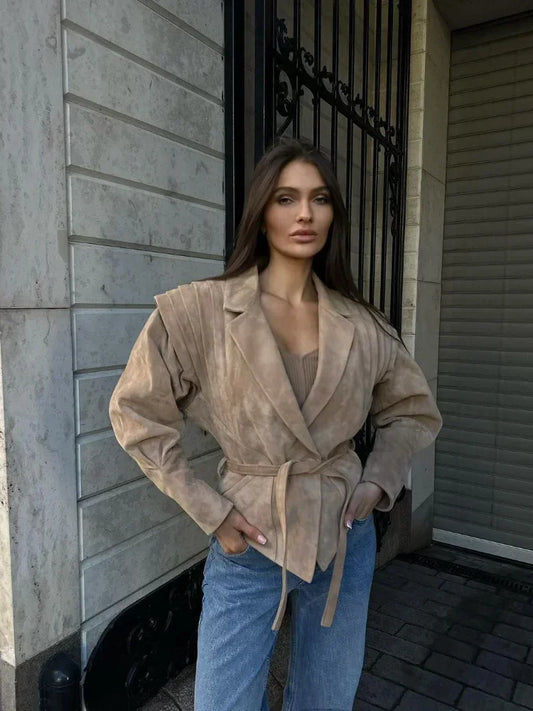 133 - Damen Taillenmantel mit Gürtel – Elegant