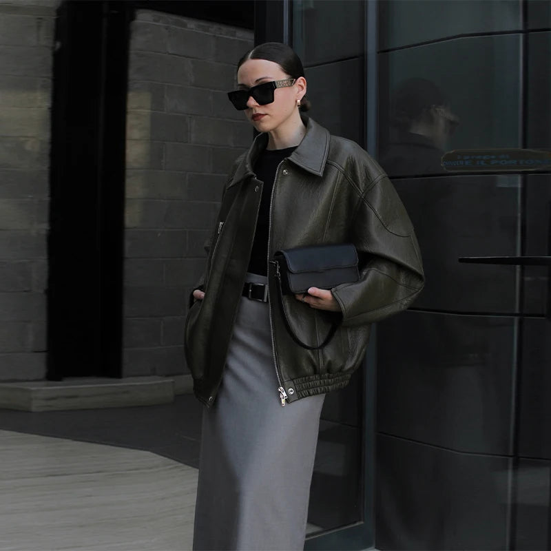 068 - Kunstlederjacke Damen – Kurz & Modern