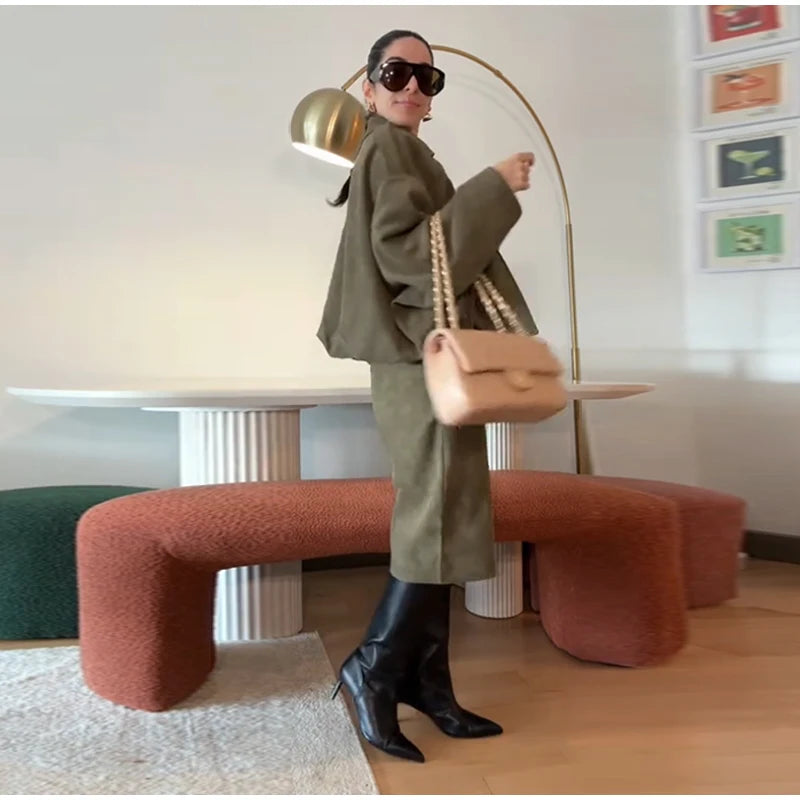 055 - Suede Bomber Jacket Damen – Modern & Stylisch