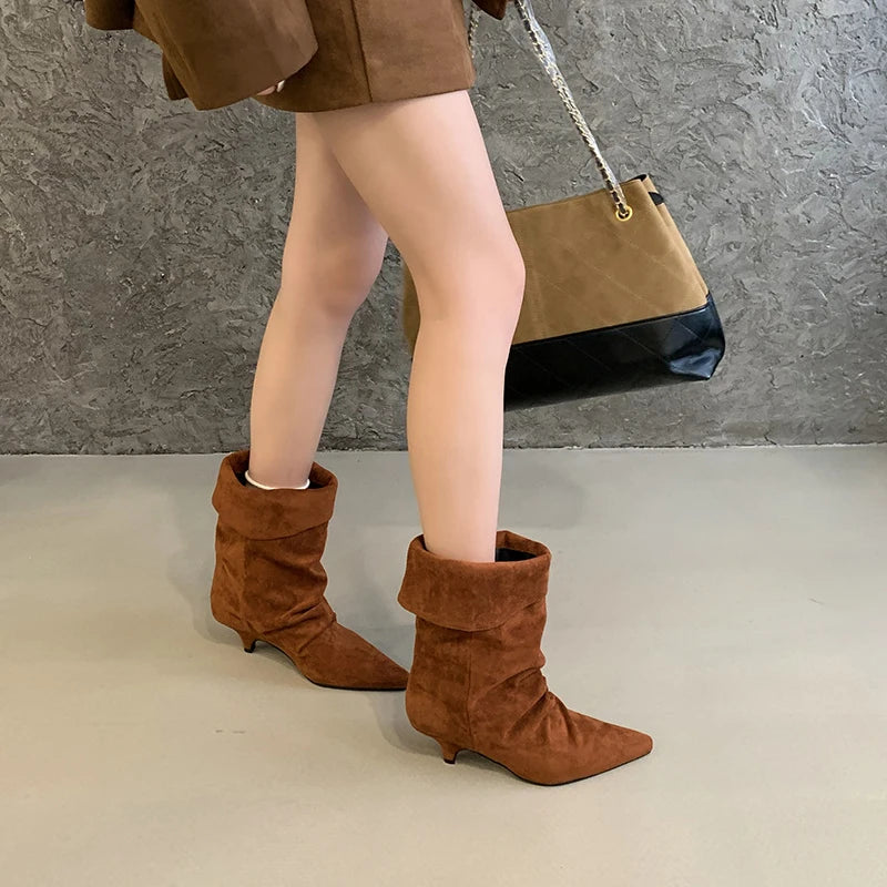 1003 - Damen Slouch Boots mit Keilabsatz & Weitem Schaft
