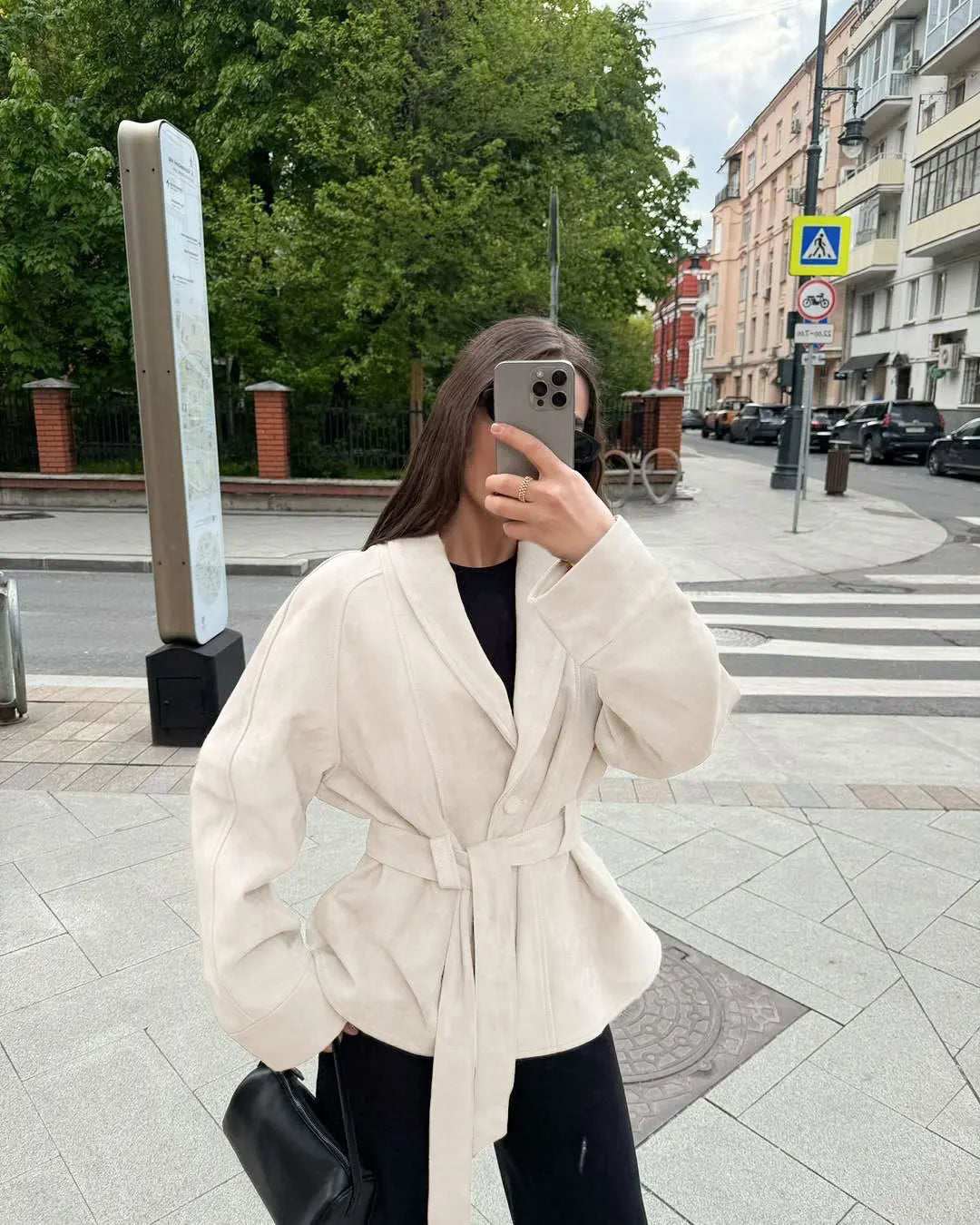 058 - Suede-Jacke Damen – Tailliert & Modern