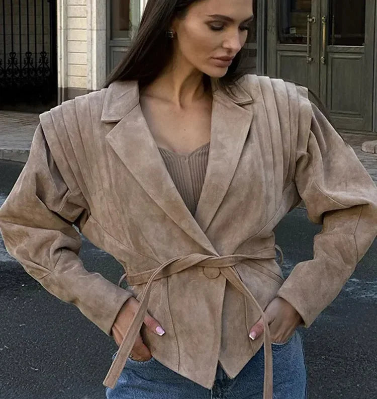 133 - Damen Taillenmantel mit Gürtel – Elegant