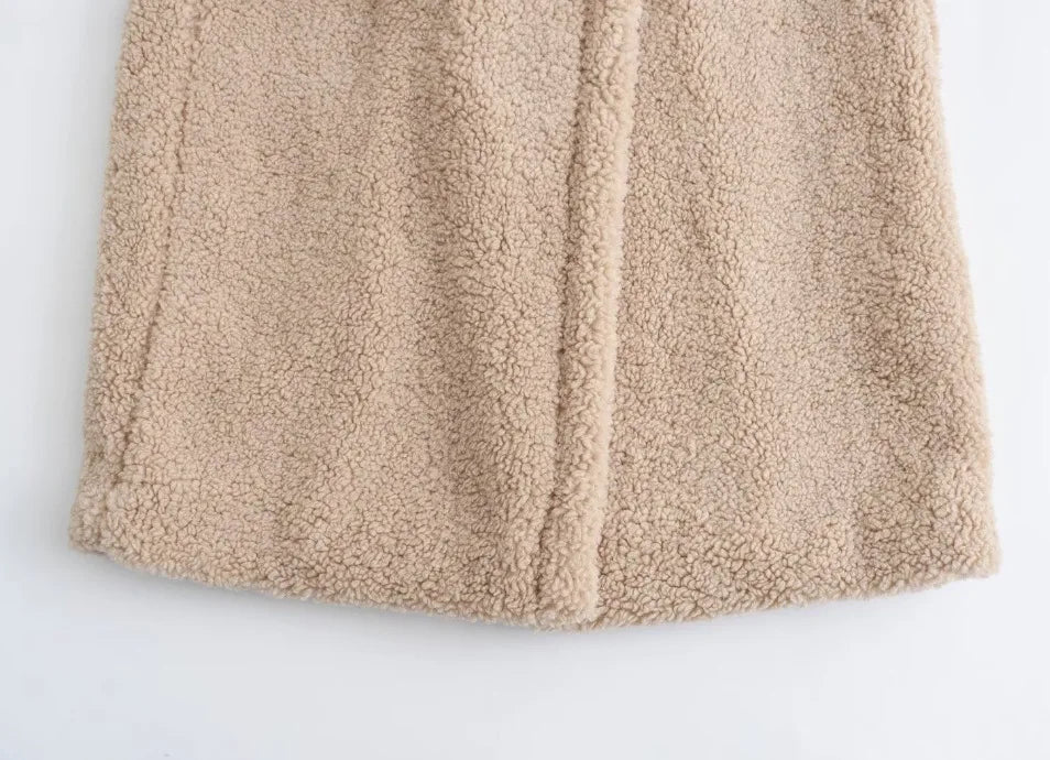 134 - Damen Wollmantel Lang mit Revers – Elegant & Modern