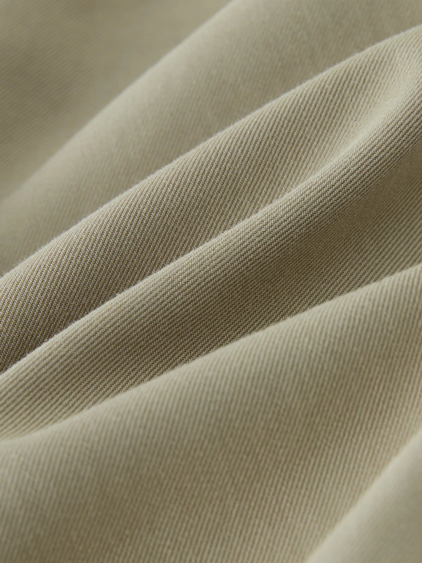 024 - Trenchcoat Damen – Modern & Stehkragen-Design