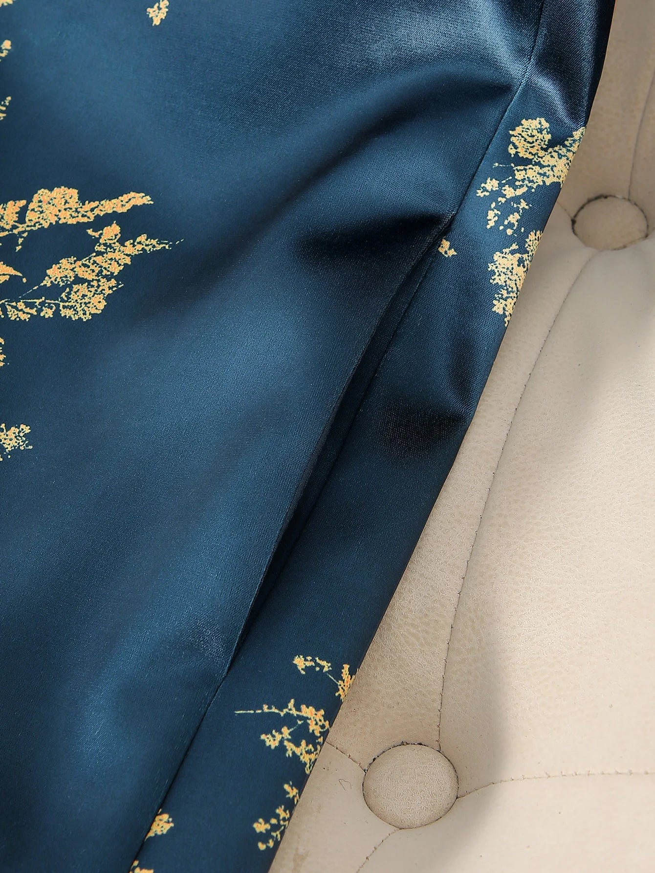 014 - Satin-Trenchcoat Damen – Elegant & Extralang