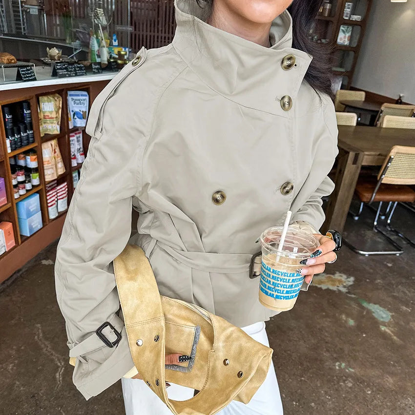 073 - Kurzbluse mit Rüschen & V-Ausschnitt