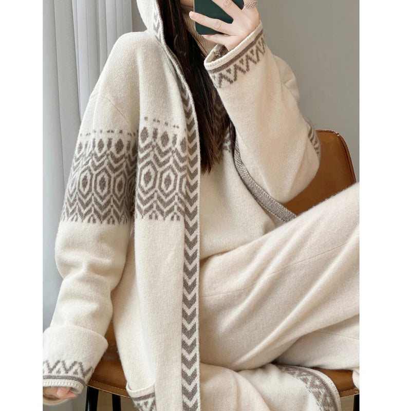 141 - Woll Cardigan Damen Lang Mit Kapuze