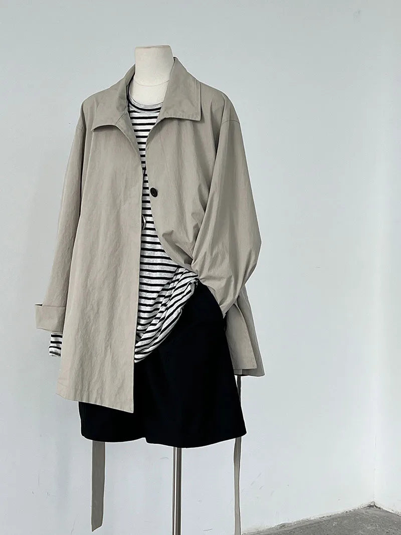 013 - Damen Trenchcoat – Leicht & Modern