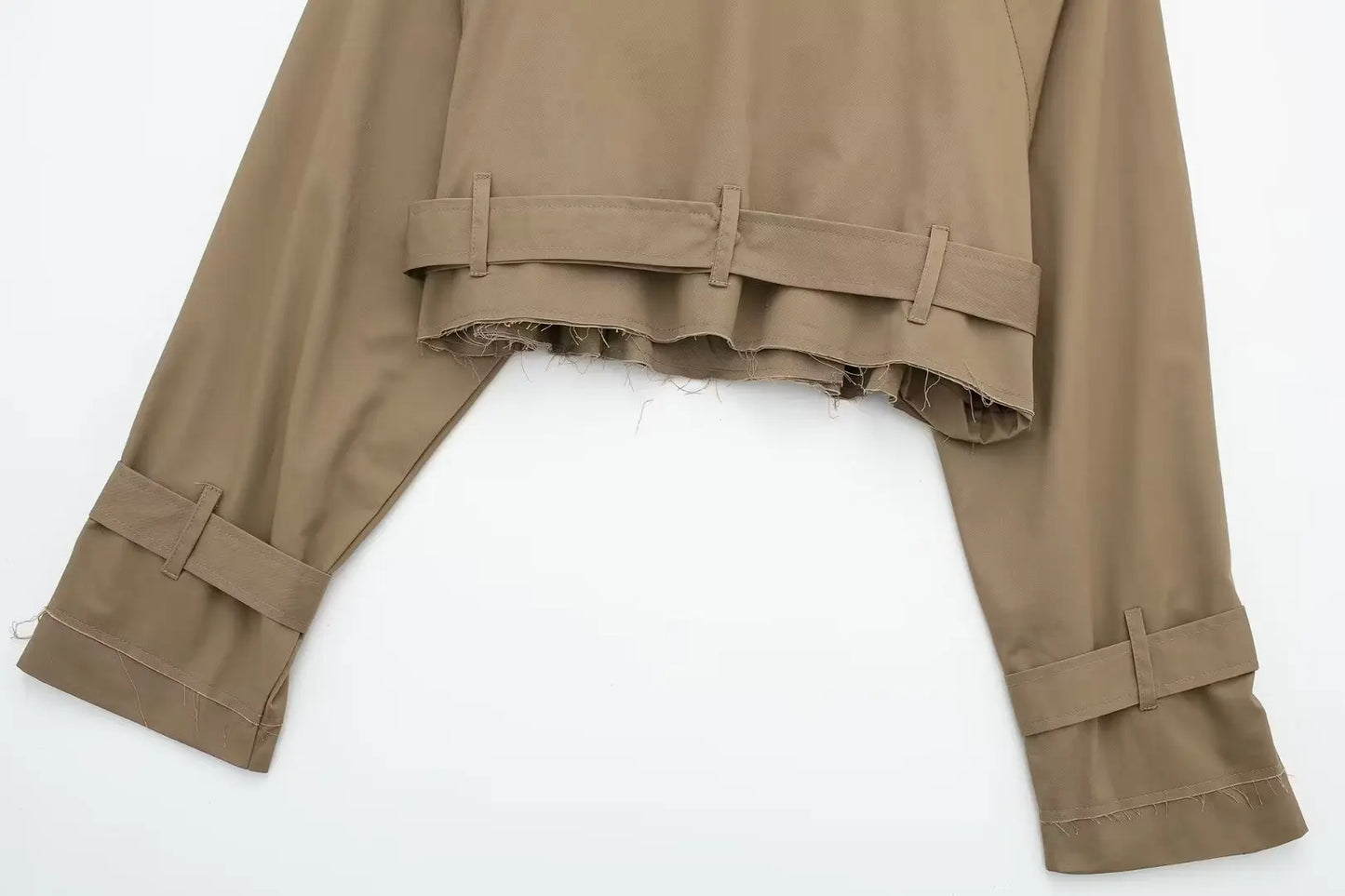 010 - Kurzer Trenchcoat Damen – Modern & Elegant