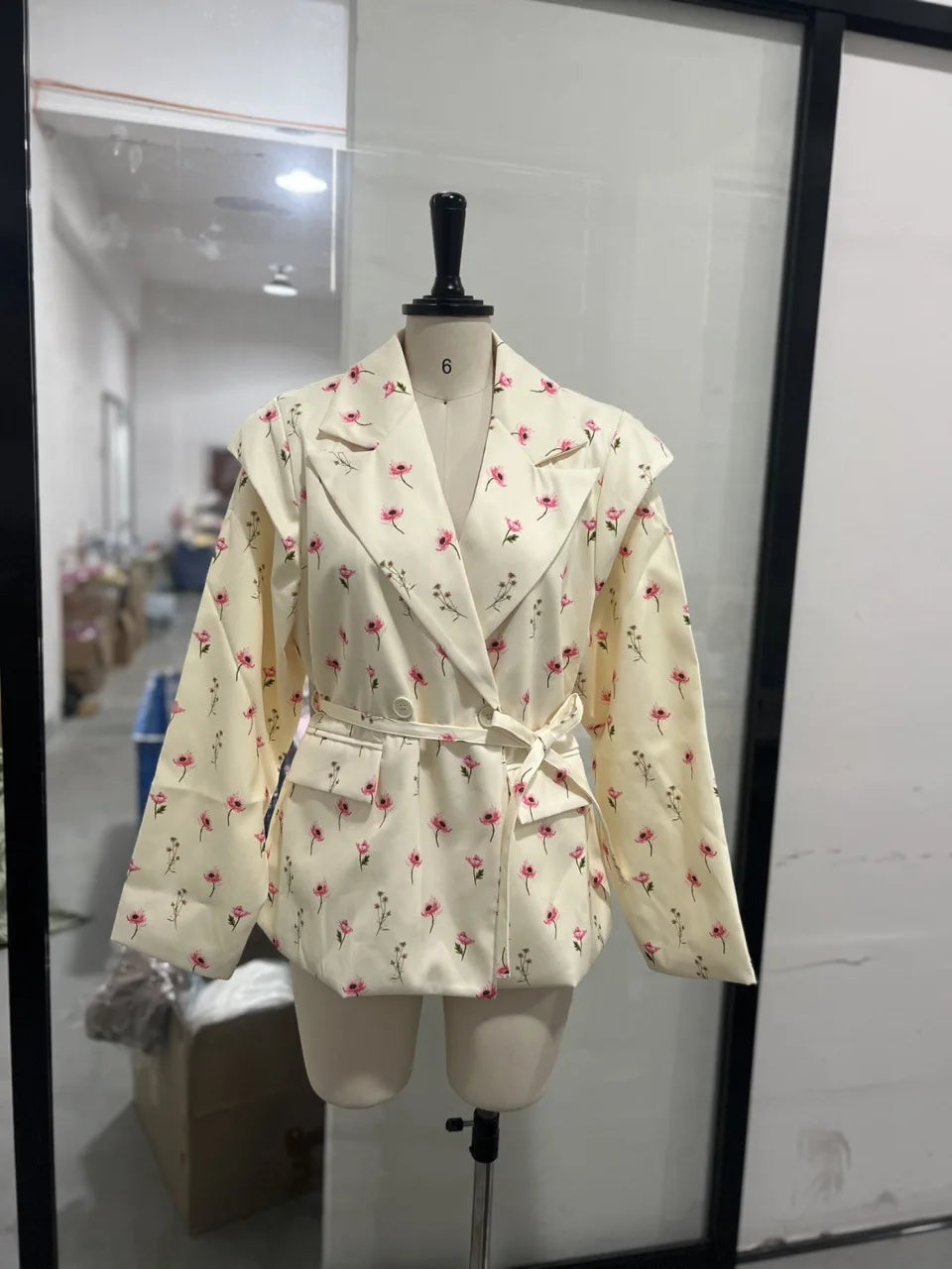 069 - Patchwork Blazer Damen – Elegant & Modern