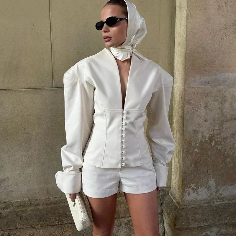 053 - Kurzblazer Damen – Elegant & Modern