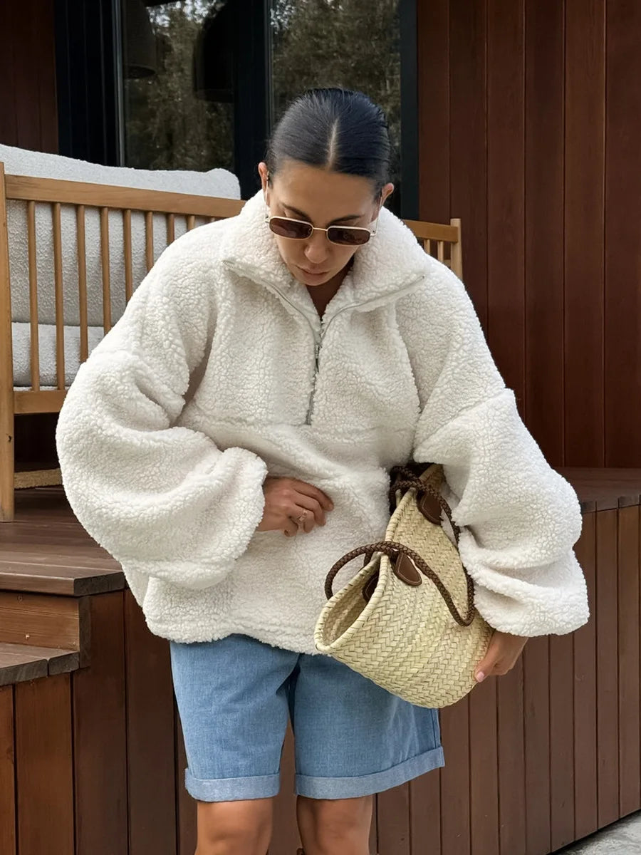 074 - Wolljacke mit Halb-Zipper & Taschen