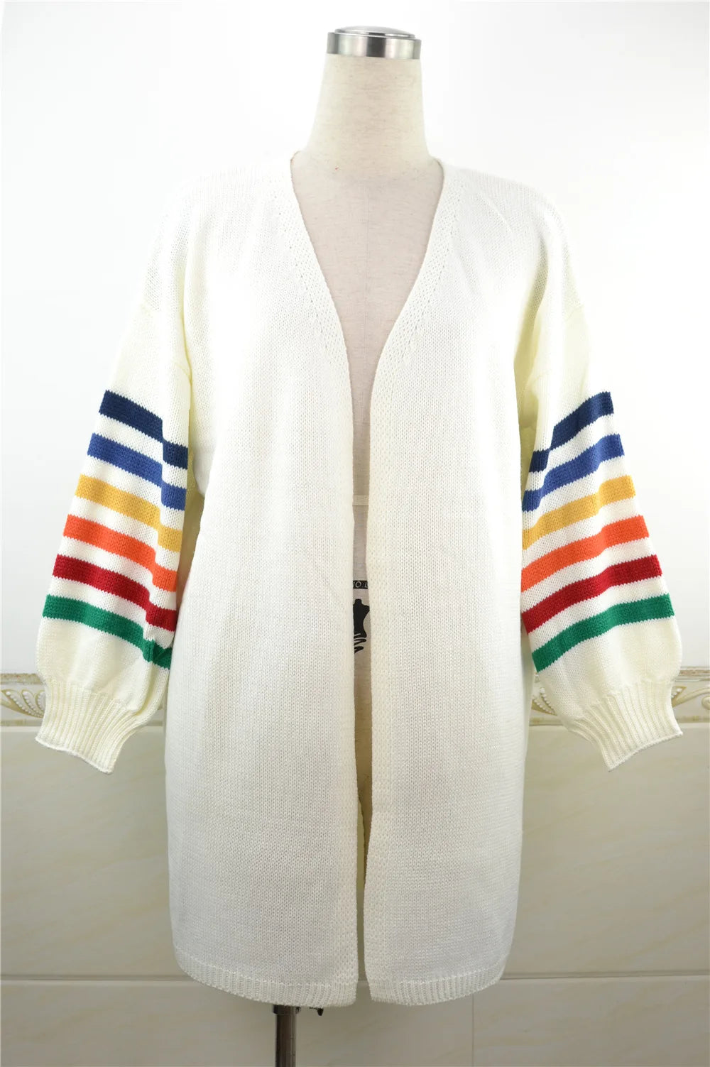 006 - Damen Strickmantel – Warm & Urban