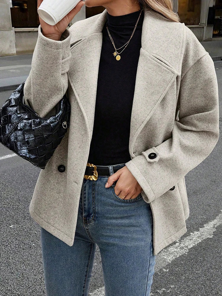 081 - Damen Wollmantel mit großem Kragen – Zweireihig & Elegant