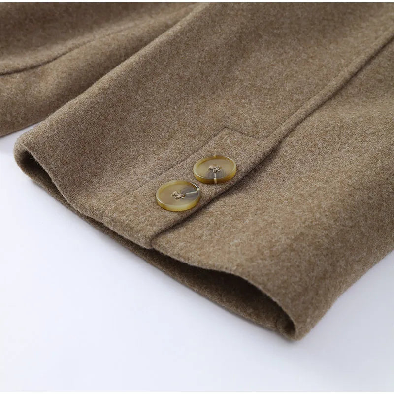 061 - Wolljacke Damen – Elegant & Modern