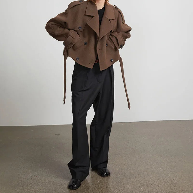 136 - Damen Slim Fit Wollmantel Mit Kragen — Elegant & Modern