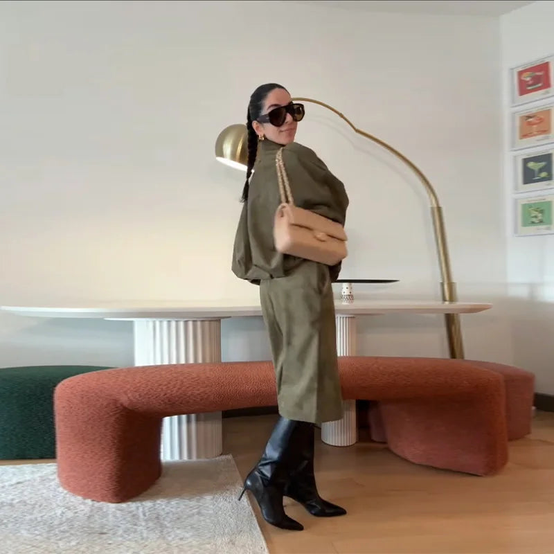 055 - Suede Bomber Jacket Damen – Modern & Stylisch