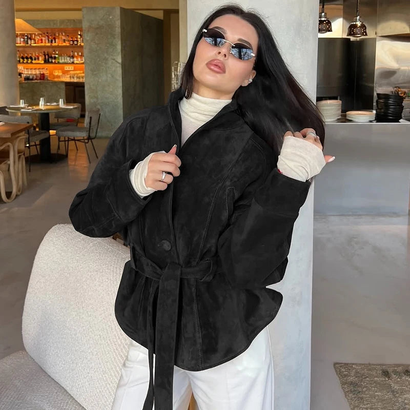 058 - Suede-Jacke Damen – Tailliert & Modern