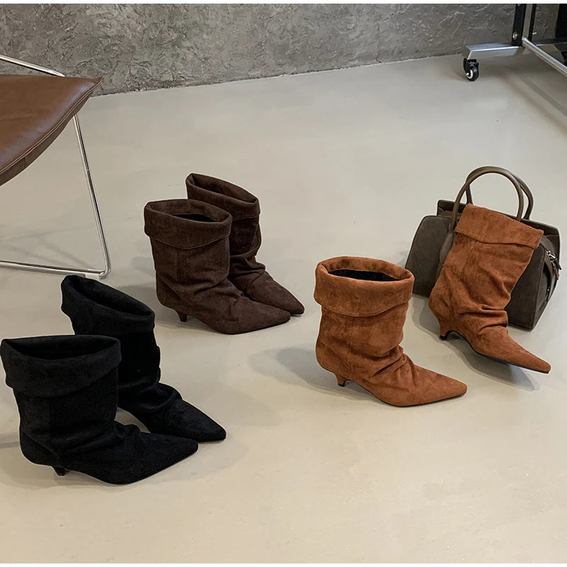 1003 - Damen Slouch Boots mit Keilabsatz & Weitem Schaft