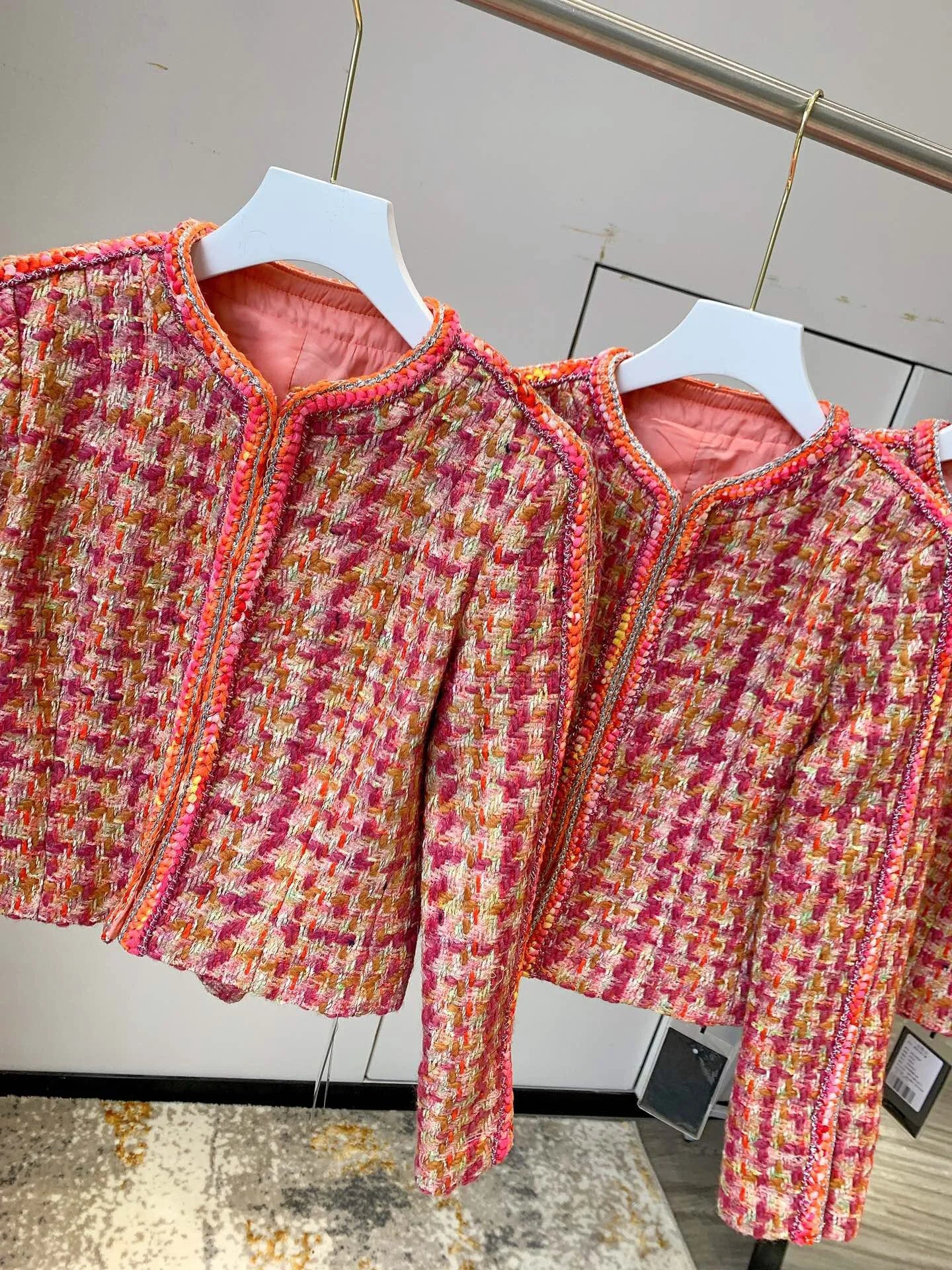 042 - Tweedjacke Damen – Kurz & Luxury Design