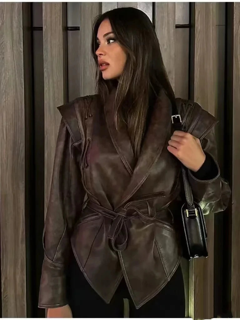 138 - Damen Faux Leather Motorradjacke mit Gürtel