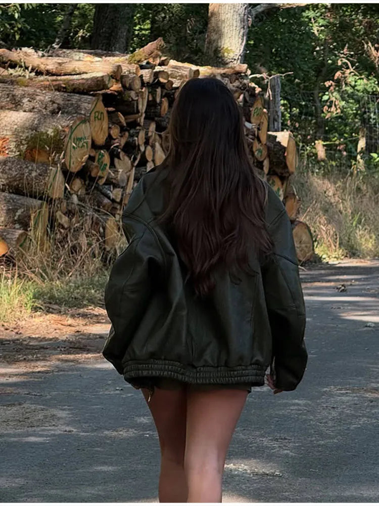 068 - Kunstlederjacke Damen – Kurz & Modern