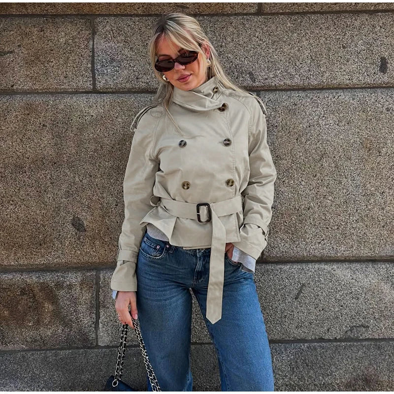 073 - Kurzbluse mit Rüschen & V-Ausschnitt