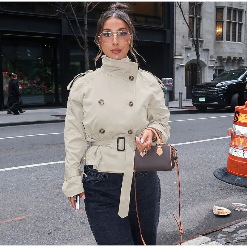 073 - Kurzbluse mit Rüschen & V-Ausschnitt