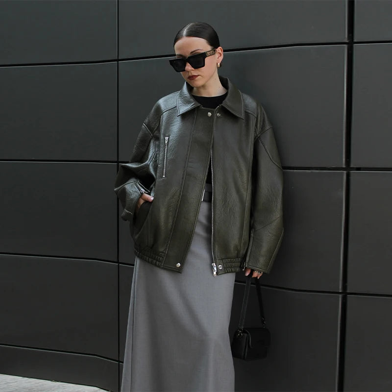 068 - Kunstlederjacke Damen – Kurz & Modern