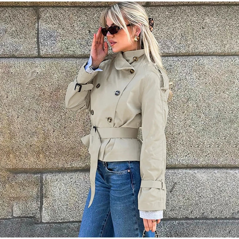 073 - Kurzbluse mit Rüschen & V-Ausschnitt