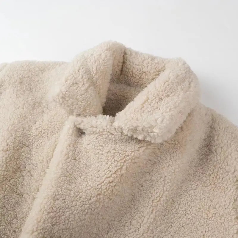 032 - Teddy Mantel Damen – Warm & Elegant