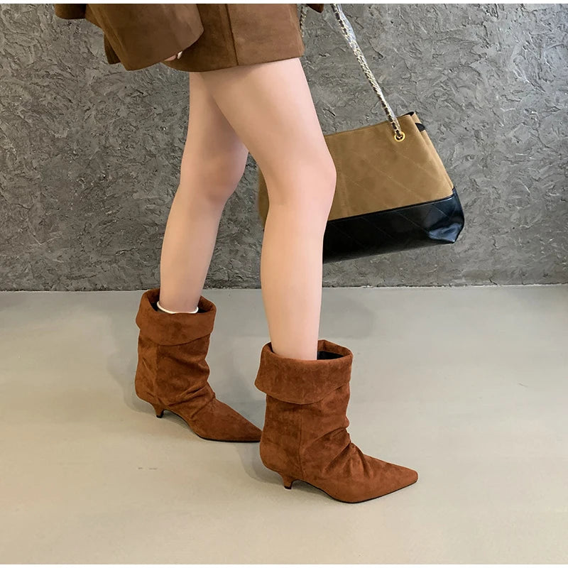 1003 - Damen Slouch Boots mit Keilabsatz & Weitem Schaft