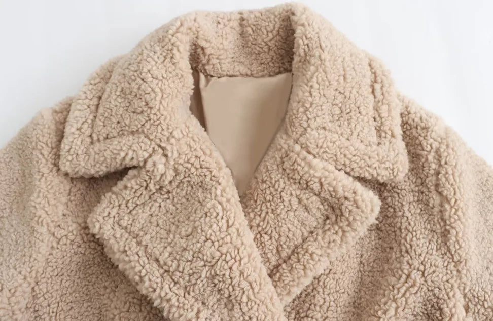 134 - Damen Wollmantel Lang mit Revers – Elegant & Modern