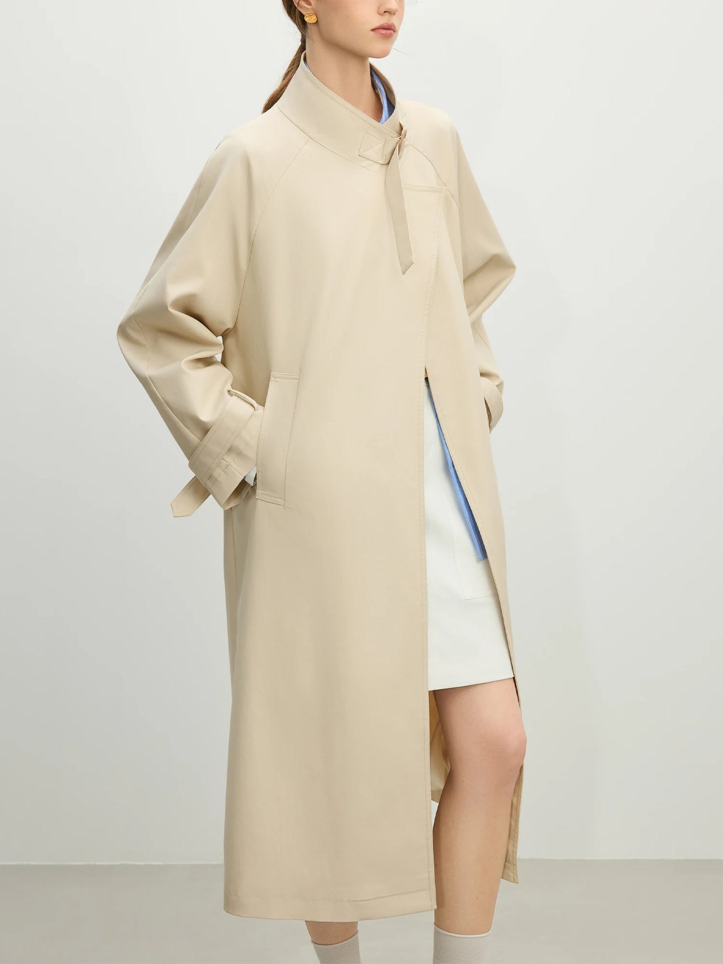 024 - Trenchcoat Damen – Modern & Stehkragen-Design