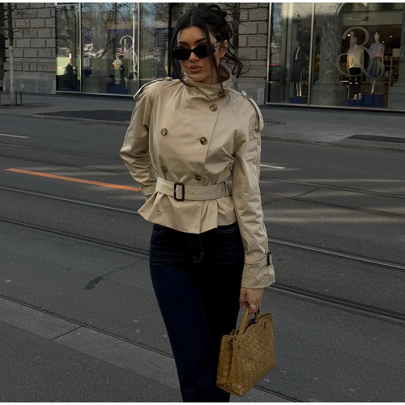 073 - Kurzbluse mit Rüschen & V-Ausschnitt