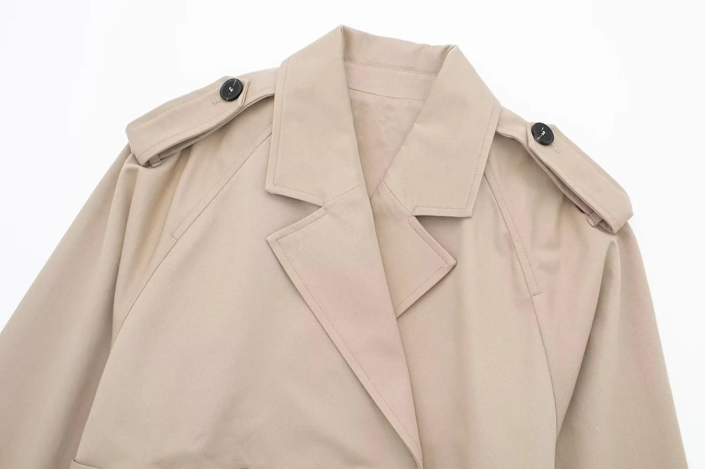 010 - Kurzer Trenchcoat Damen – Modern & Elegant