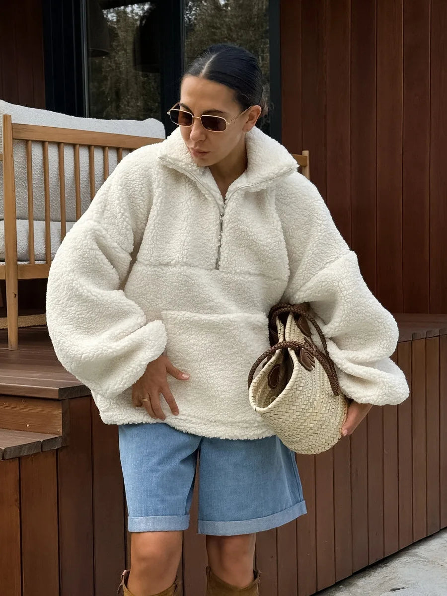 074 - Wolljacke mit Halb-Zipper & Taschen