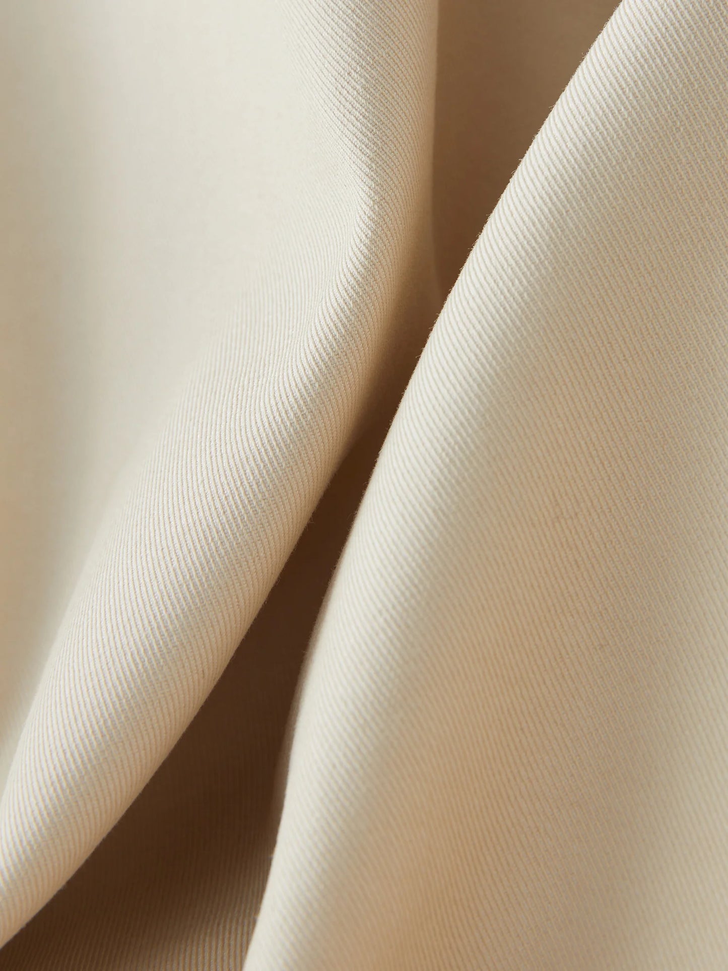 024 - Trenchcoat Damen – Modern & Stehkragen-Design