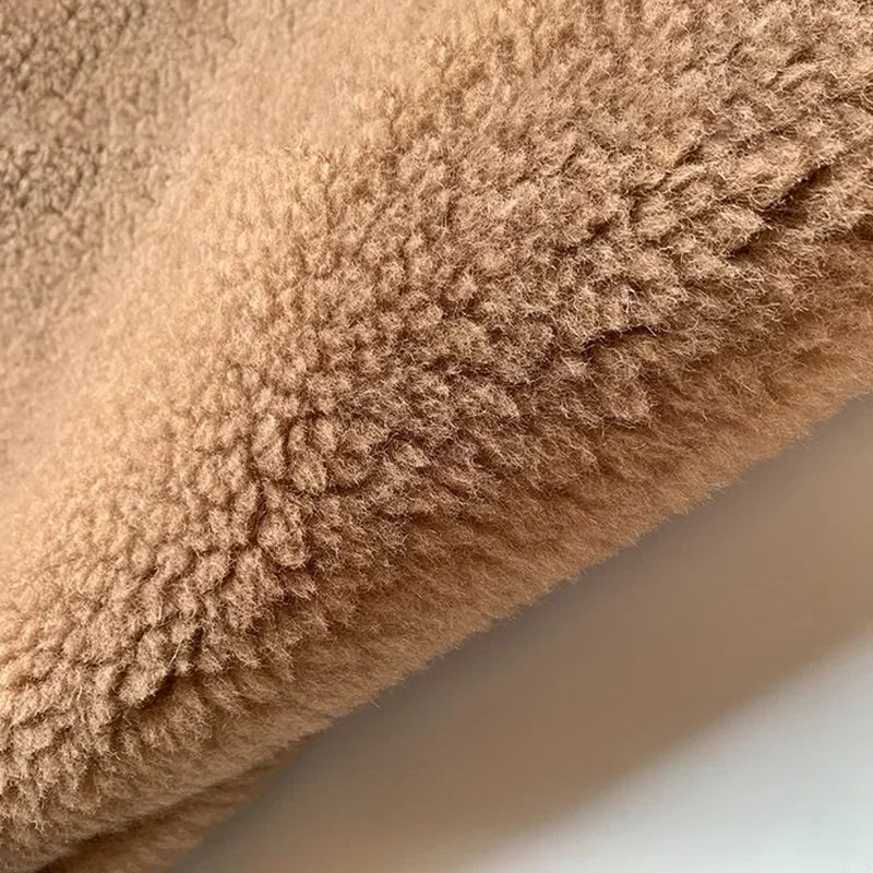 047 - Teddy Coat Damen – Echtfell & Warm