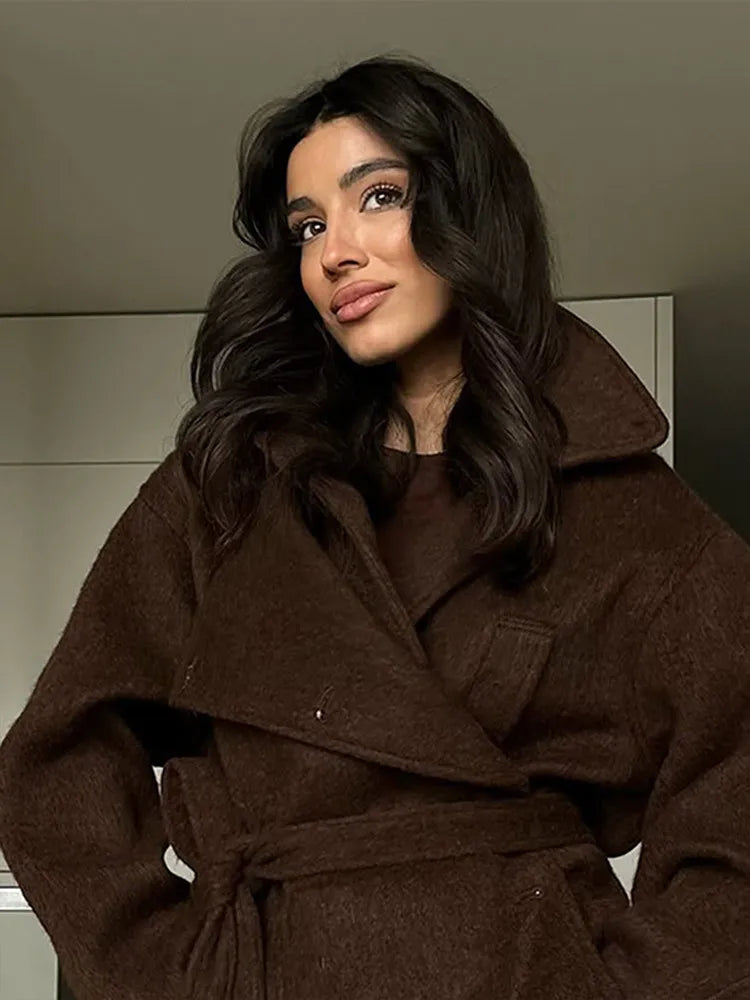 084 - Wollmantel Damen mit Bindegürtel