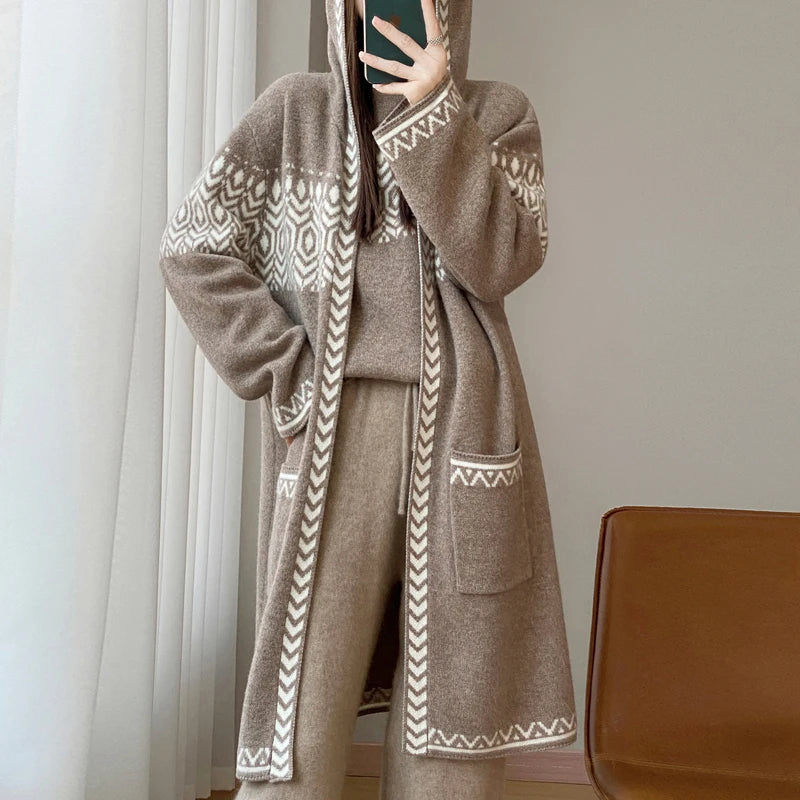 141 - Woll Cardigan Damen Lang Mit Kapuze