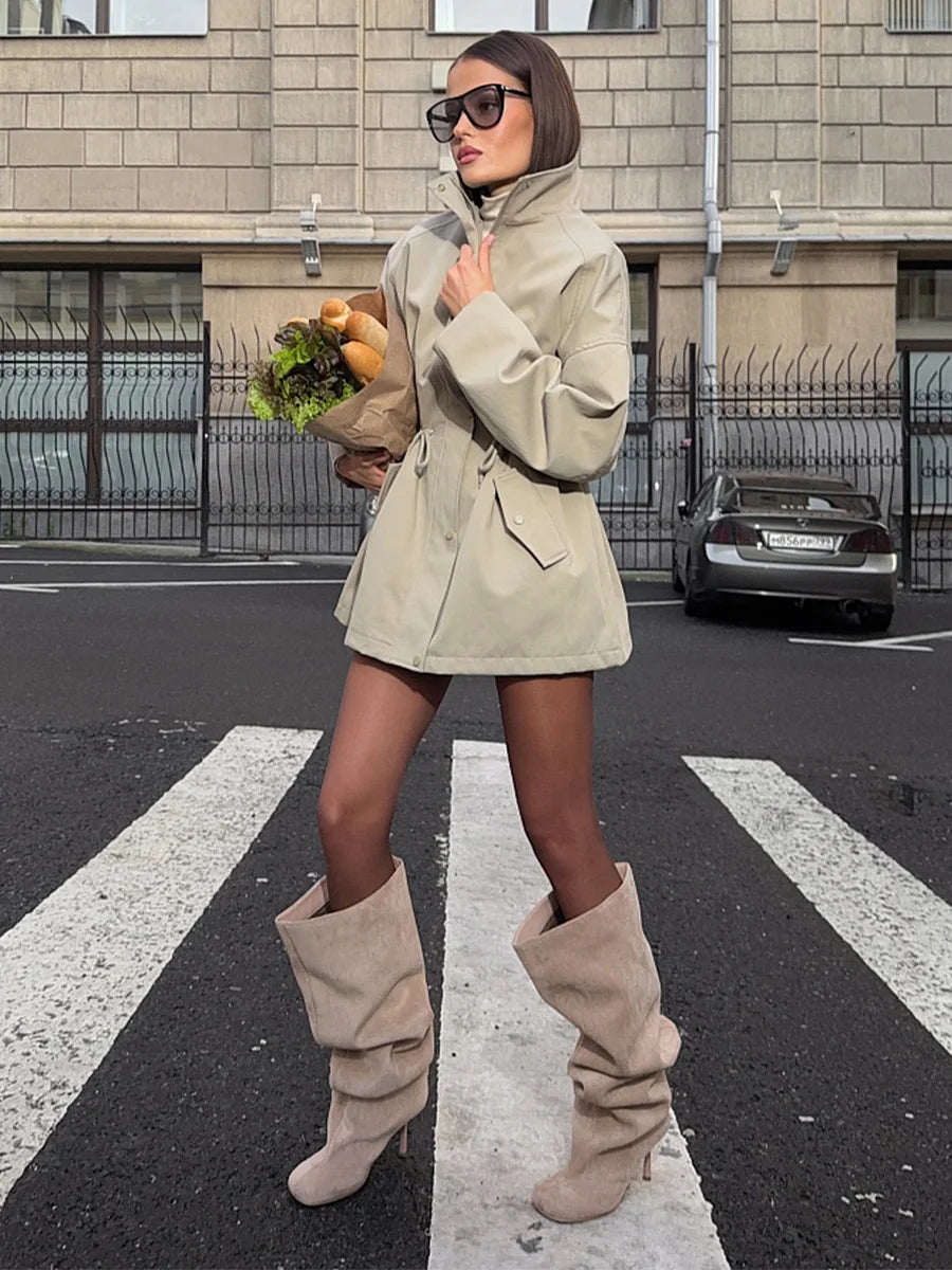 022 - Trenchcoat Damen – Modern & Mit Taille