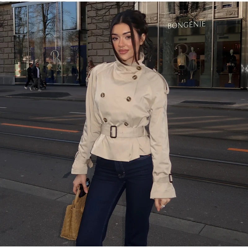 073 - Kurzbluse mit Rüschen & V-Ausschnitt