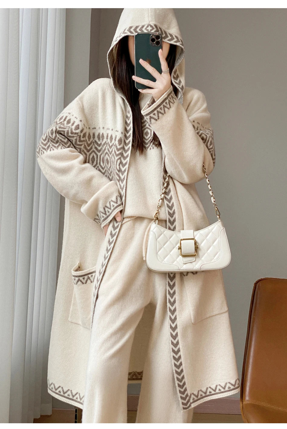 141 - Woll Cardigan Damen Lang Mit Kapuze